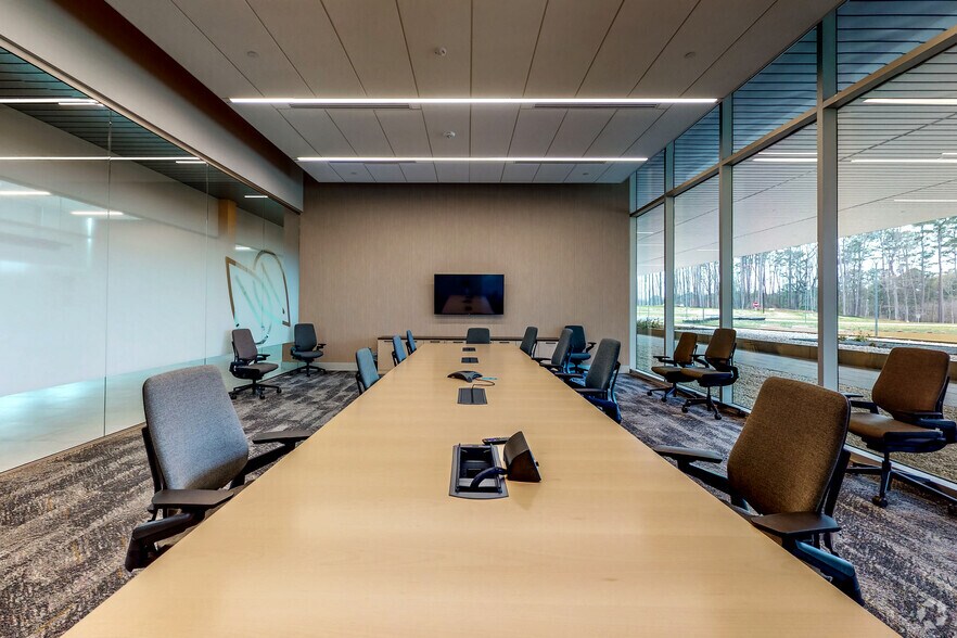 More Photos Of 1830 Fordham Blvd, Chapel Hill Office For Lease