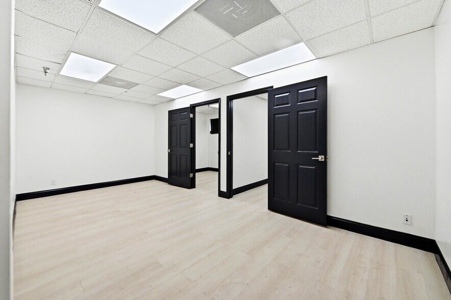 More Photos Of , Delray Beach Office For Sale