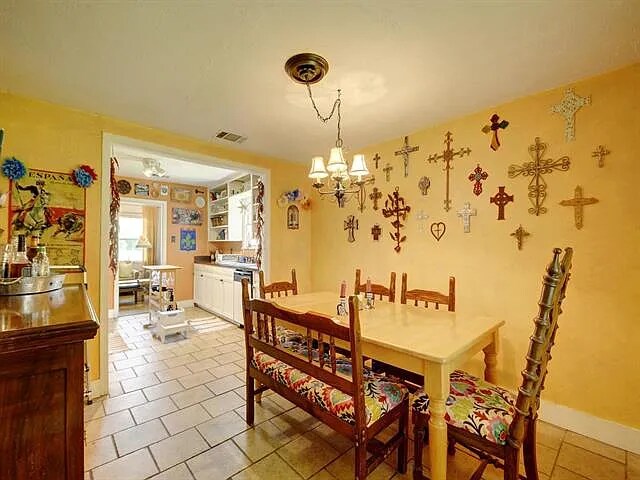 More Photos Of 1301 E Main St, Round Rock Specialty For Sale