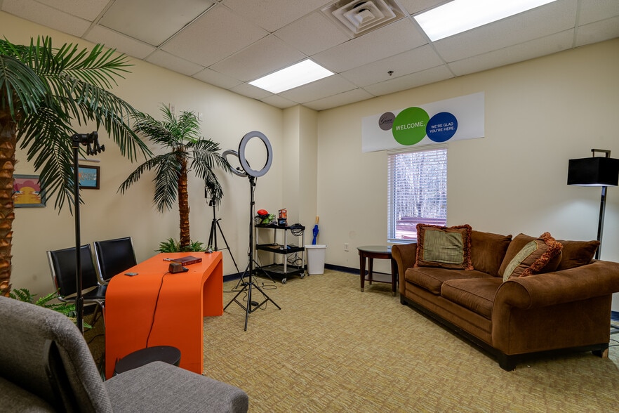 More Photos Of 3737 Stilesboro Rd NW, Kennesaw Flex For Sale