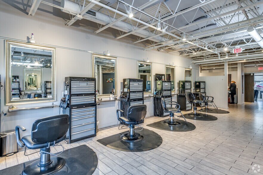 More Photos Of 14525 Hwy 7, Minnetonka Medical For Lease