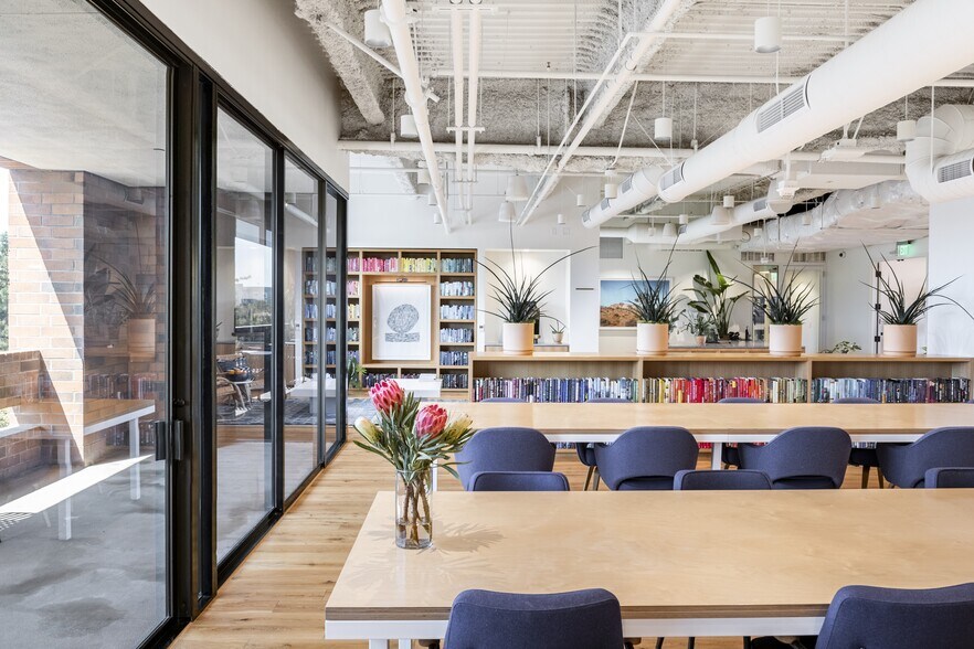 More Photos Of 4041 MacArthur Blvd, Newport Beach Coworking Space