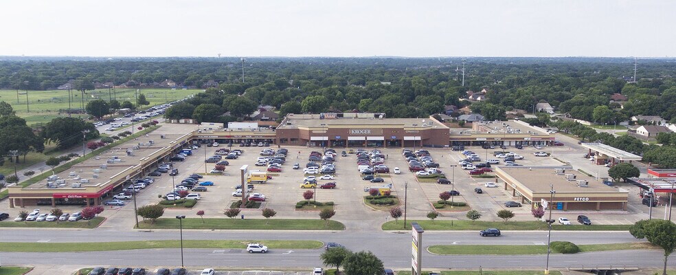 More Photos Of 2101-2113 Harwood Rd, Bedford Unknown For Lease