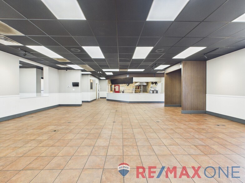 More Photos Of 2208 E Kansas Ave, Garden City Fast Food For Sale