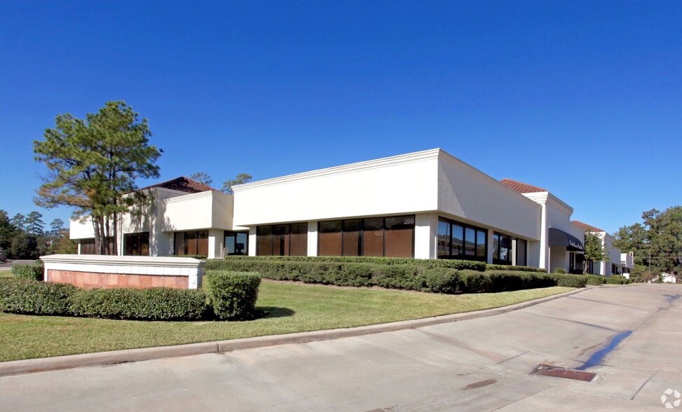 Primary Photo Of 200 Valleywood Dr, Spring Medical For Lease