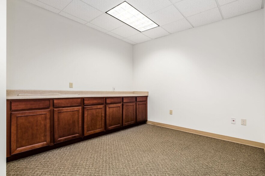 More Photos Of 4100 Horizons Dr, Columbus Coworking Space