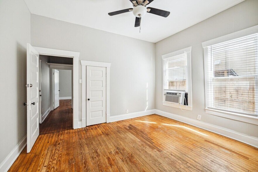 More Photos Of 1847 Harvard St, Houston Apartments For Sale