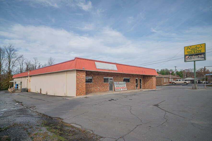 More Photos Of 1003 E Jackson Blvd, Jonesborough General Retail For Sale