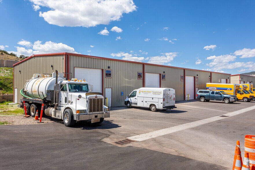 More Photos Of 707 Plane St, Gypsum Warehouse For Sale