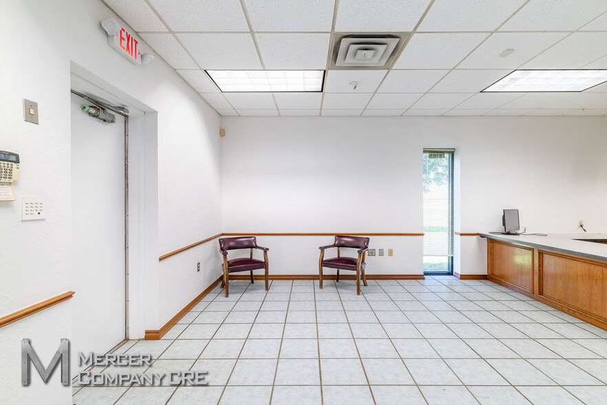 More Photos Of 10108 NW 10th St, Yukon Warehouse For Sale