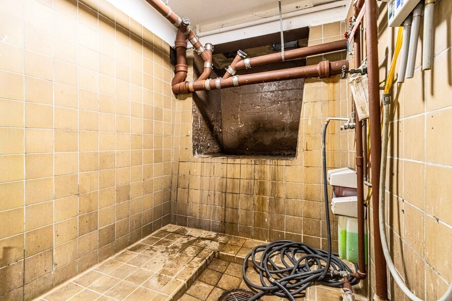 More Photos Of 877-879 Bryant St, San Francisco Office For Sale