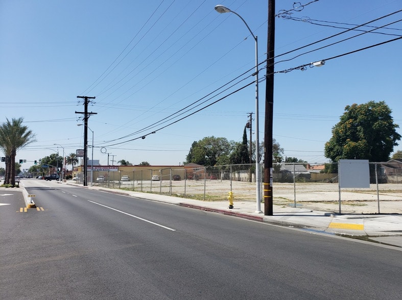 More Photos Of 10699 Long Beach Blvd, Lynwood Land For Lease