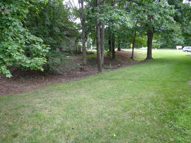 More Photos Of 30537 Potomac Way, Charlotte Hall Office For Lease
