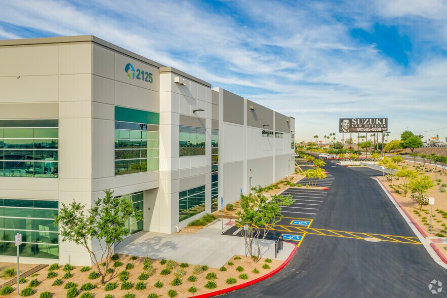 More Photos Of 2125 S 7th St, Phoenix Distribution For Lease