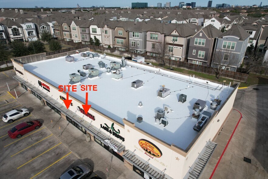 More Photos Of 2825 S Kirkwood Rd, Houston Freestanding For Lease