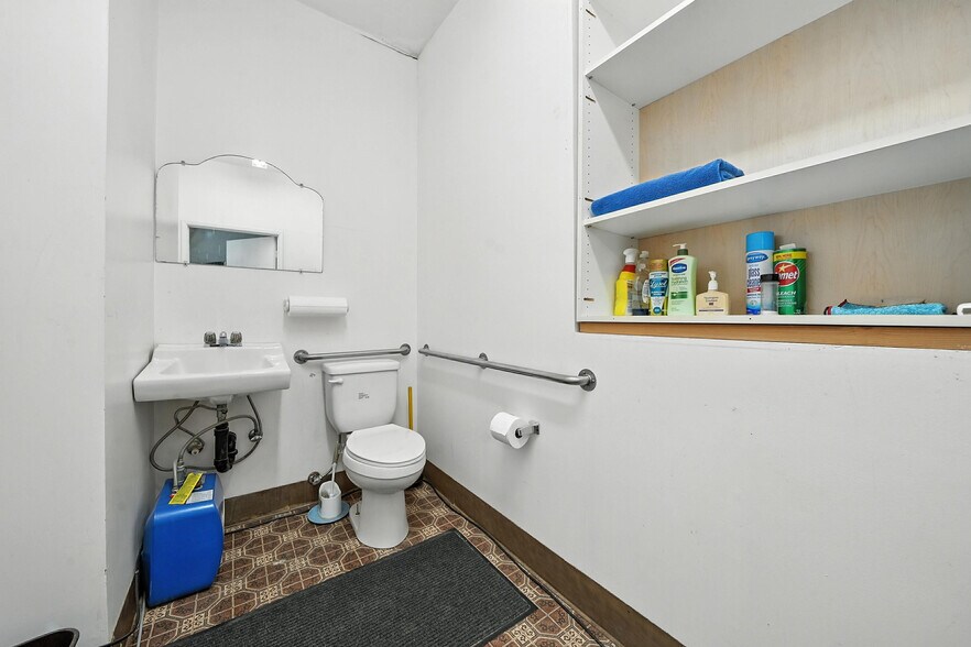 More Photos Of 380 Spanish St, Sutter Creek Office For Sale