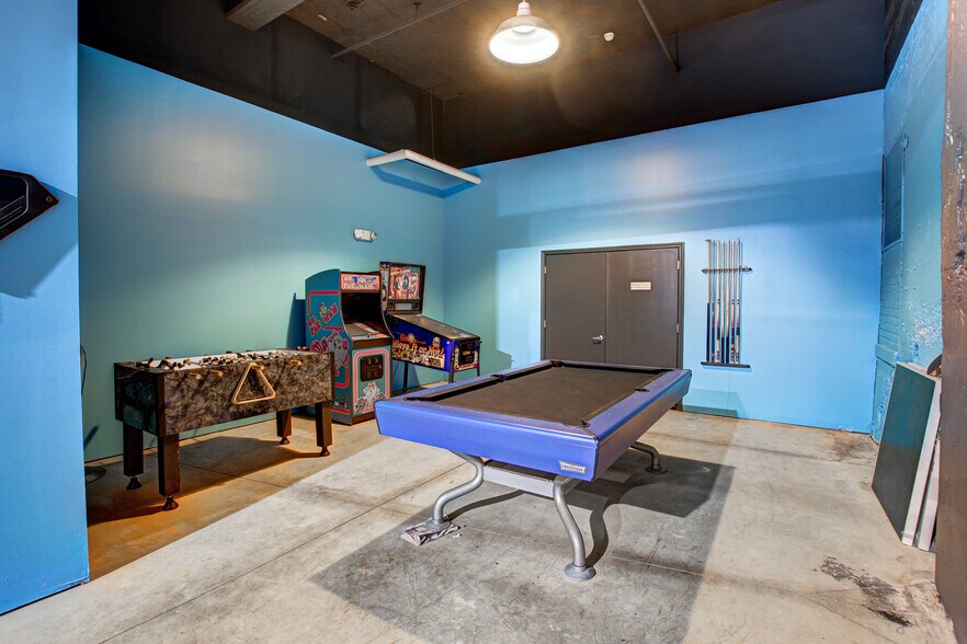 More Photos Of 1900-2100 Superior Ave, Cleveland Apartments For Lease