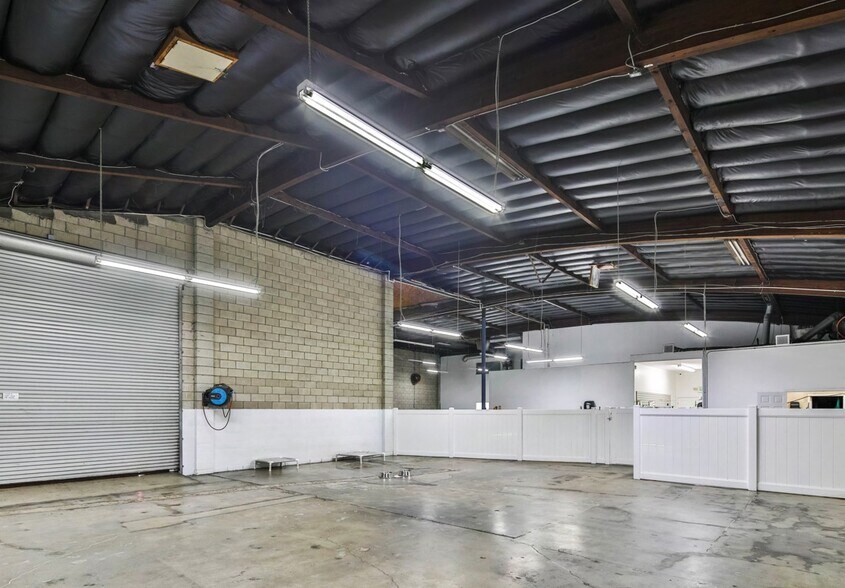 More Photos Of 435 Molino St, Los Angeles Warehouse For Lease