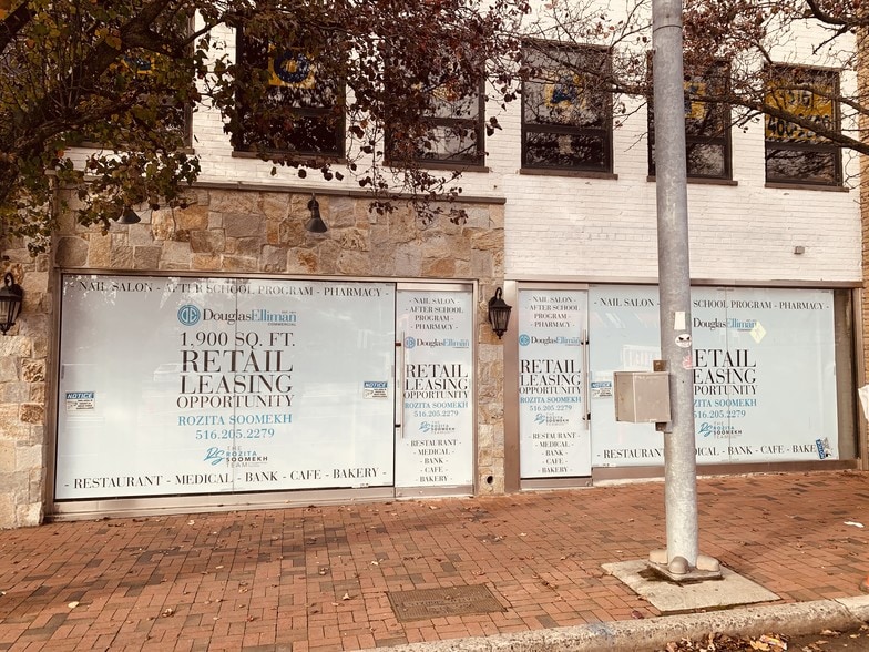 Primary Photo Of 21 N Station Plz, Great Neck Restaurant For Lease