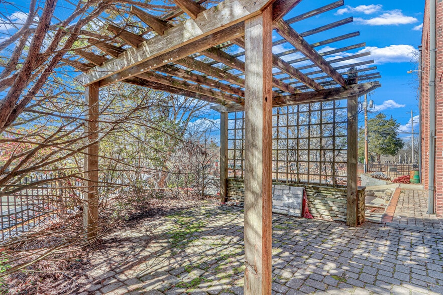 More Photos Of 4975 Little Mill Rd, Buford Warehouse For Sale