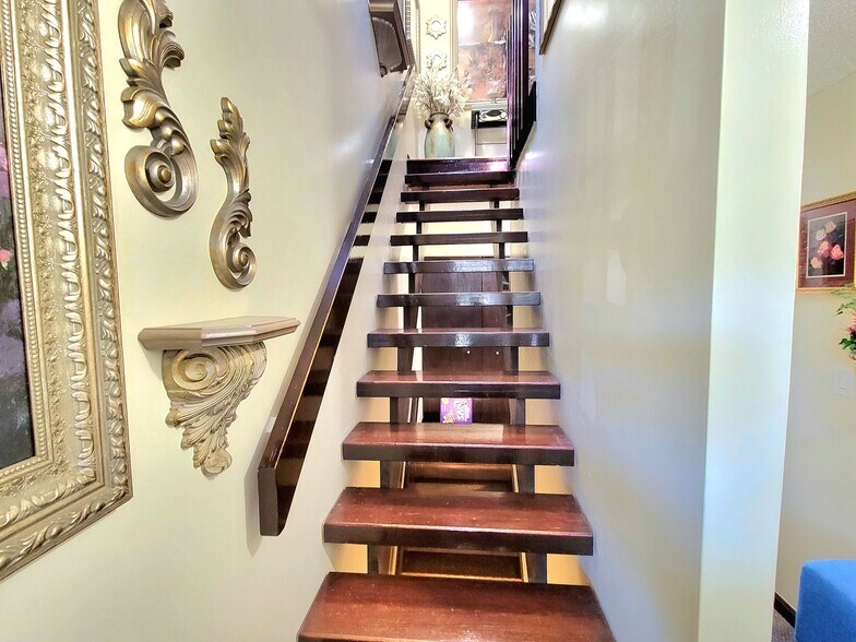 More Photos Of 270-276 Bellevue St, Hartford Apartments For Sale