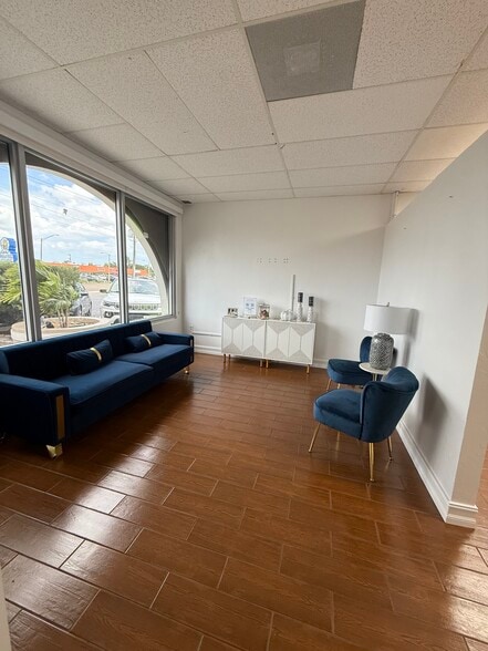 More Photos Of 4419 Del Prado Blvd S, Cape Coral Storefront Retail Office For Lease