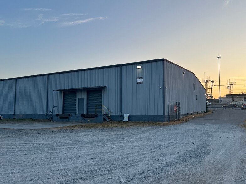 More Photos Of 1903 Polymer Dr, Chattanooga Distribution For Lease