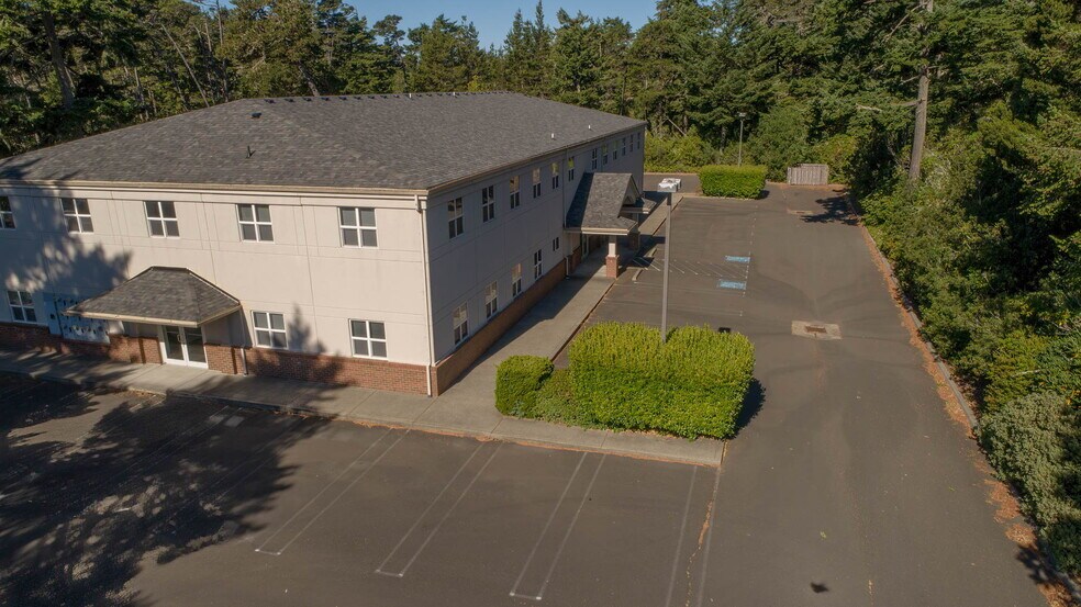 More Photos Of 705 9th St, Florence Medical For Lease