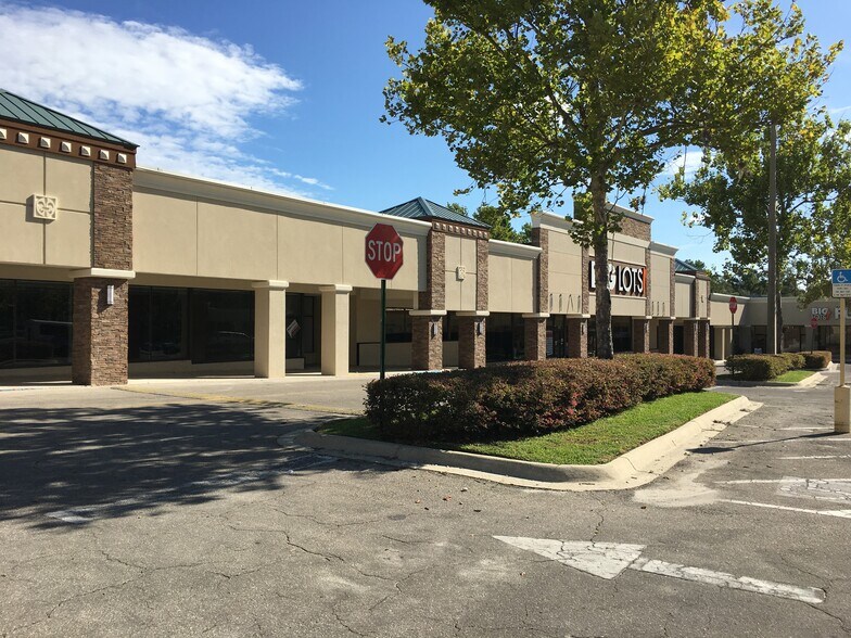 More Photos Of 2549-2705 E Silver Springs Blvd, Ocala Unknown For Lease