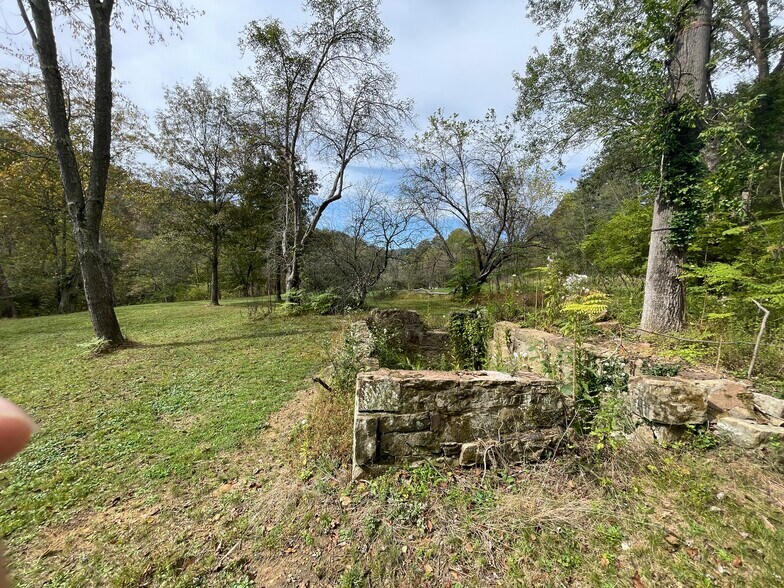 More Photos Of 170 Renfrew Rd, Renfrew Land For Sale