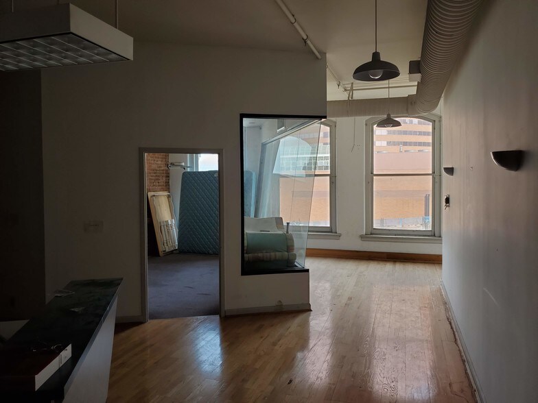 More Photos Of 133 W 4th St, Cincinnati Office For Sale