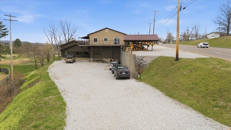 More Photos Of 1515 Washington Blvd, Belpre Manufacturing For Sale