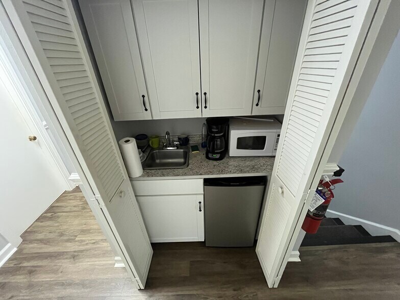 More Photos Of 845 Lowcountry Blvd, Mount Pleasant Medical For Lease