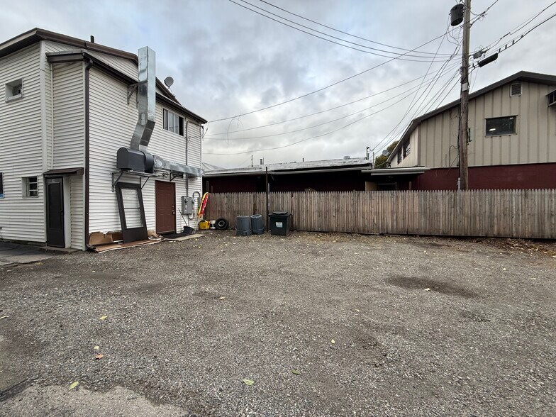 More Photos Of 399 Shrewsbury St, Worcester Storefront Retail Residential For Sale