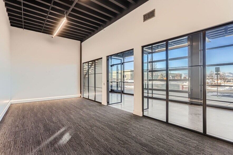 More Photos Of 1495 Overlook Dr, Lafayette Light Manufacturing For Lease