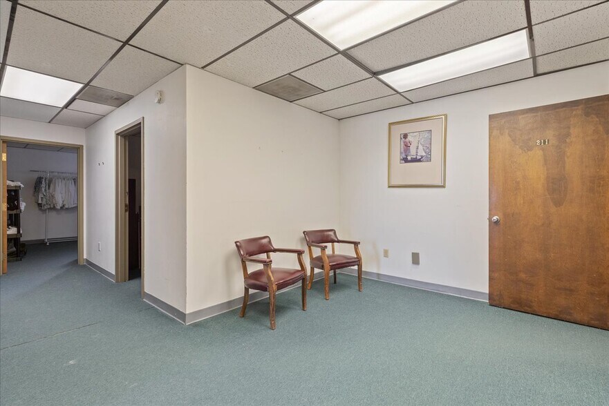 More Photos Of 1780 Westland Rd, Cheyenne Office For Sale
