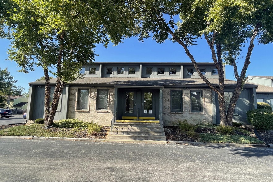 Primary Photo Of 6800 H W Central Ave, Toledo Office For Sale