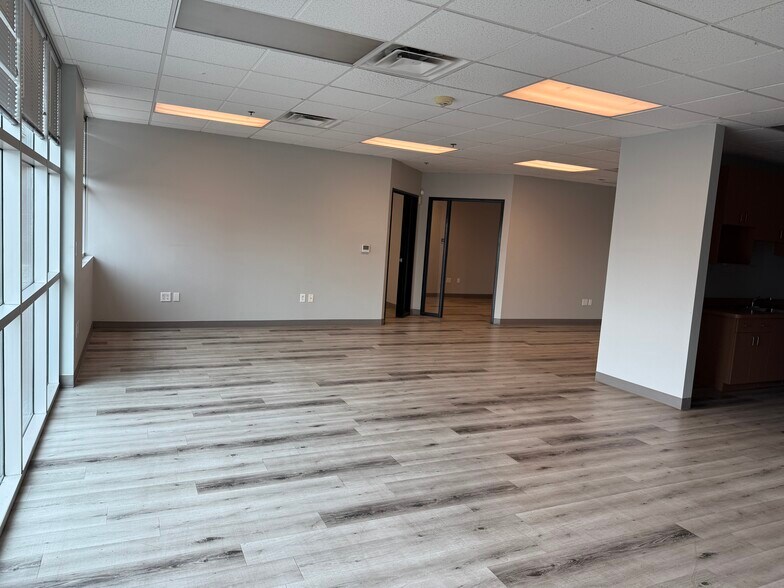 More Photos Of 9950 W Van Buren St, Avondale Unknown For Lease