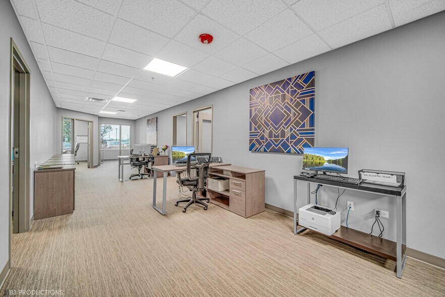 More Photos Of 18927 Hickory Creek Dr, Mokena Office For Lease