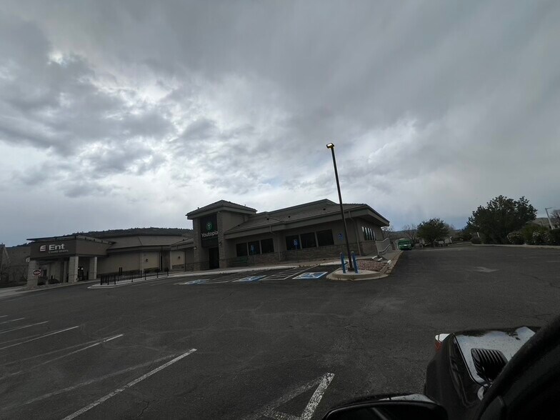 More Photos Of 12634 Indore Pl, Littleton Restaurant For Sale