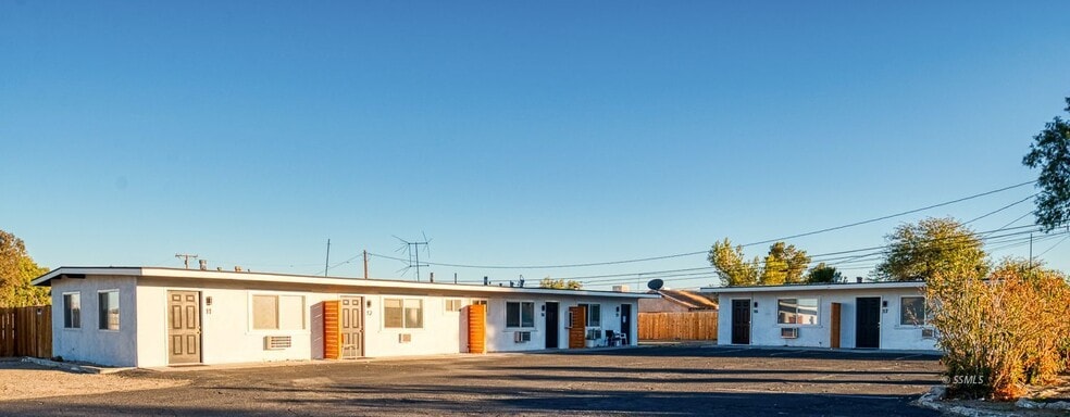 More Photos Of 331 W Church Ave, Ridgecrest Hotel For Sale