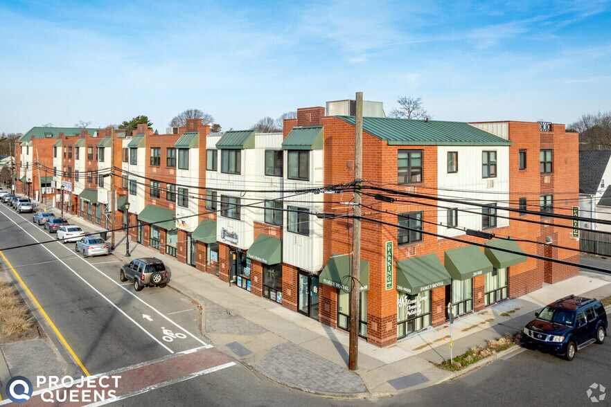 Primary Photo Of 701 Prospect Ave, Westbury Apartments For Lease