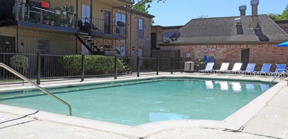 More Photos Of 10000 Hammerly Blvd, Houston Apartments For Sale