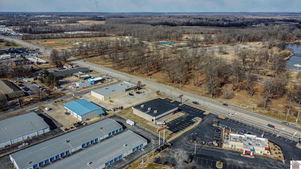 More Photos Of 2828 Park Ave, Paducah Freestanding For Lease