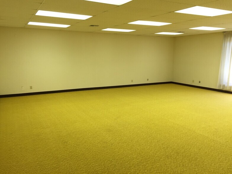 More Photos Of 445 Rosewood Ave, Camarillo Medical For Sale