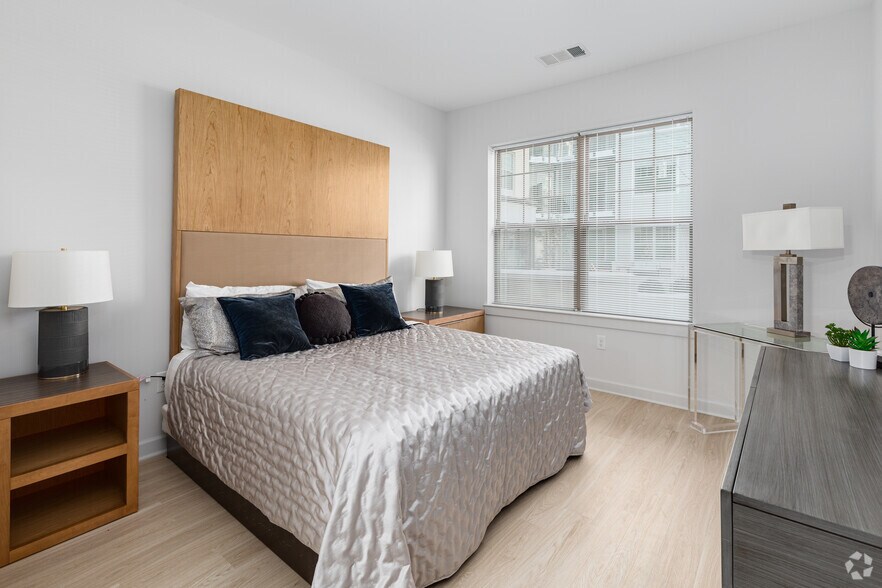 More Photos Of 4650 Van Buren St, Riverdale Park Apartments For Lease