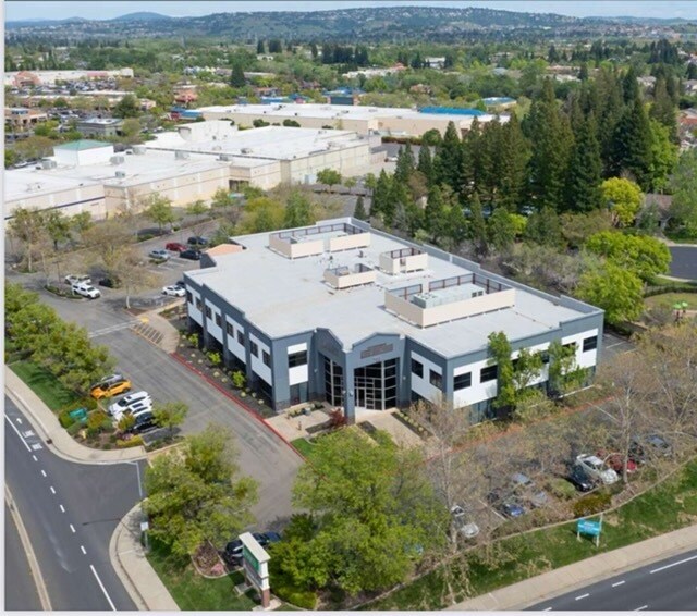 More Photos Of 785 Orchard Dr, Folsom Office For Lease