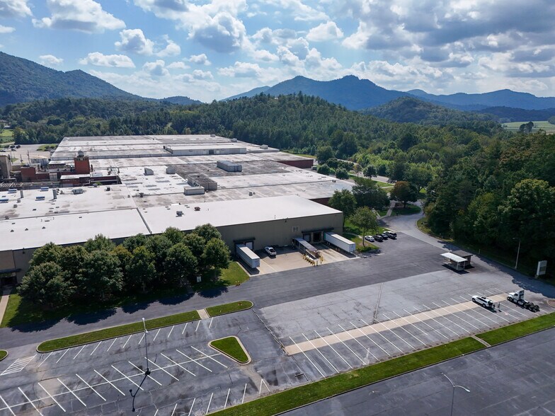 Primary Photo Of 400 Kellys Creek Rd, Rabun Gap Warehouse For Lease