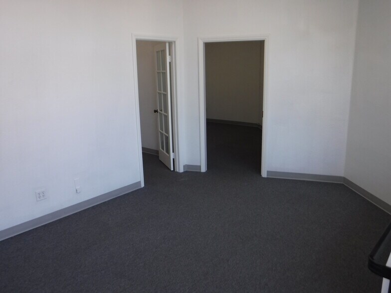 More Photos Of 3773 30th St, San Diego Unknown For Lease