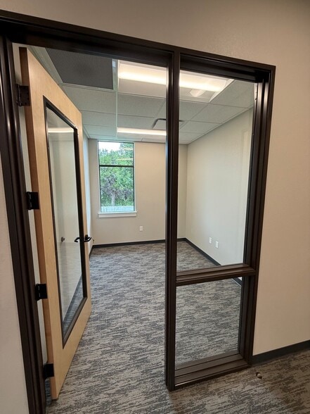 More Photos Of 18875 Fm 2252, Garden Ridge Office For Lease